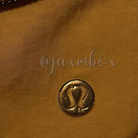 NWT Lululemon All Night Festival Bag 5L Burnt Caramel - Picture 4 of 10